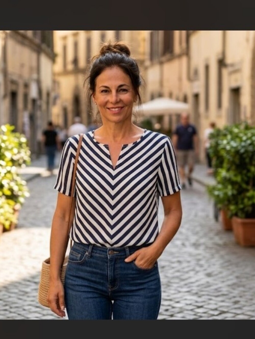 Striped V-Neck Short Sleeve Top - Navy & White